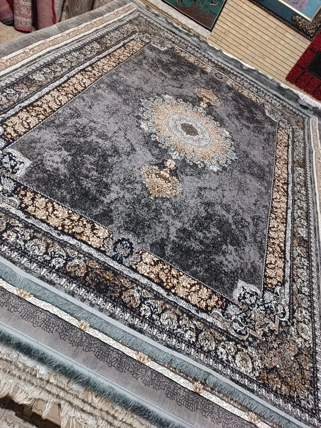 ۹ متری جفت رنگ‌  فیلی دودی نوآکبند فرش مشهد|فرش|مشهد, شهید مطهری|دیوار