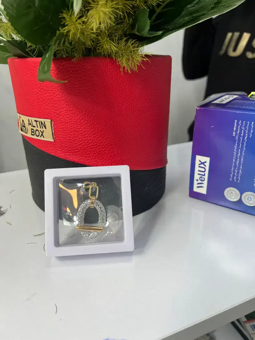 مدال هرمس بسیار نمادار|جواهرات|تبریز, |دیوار