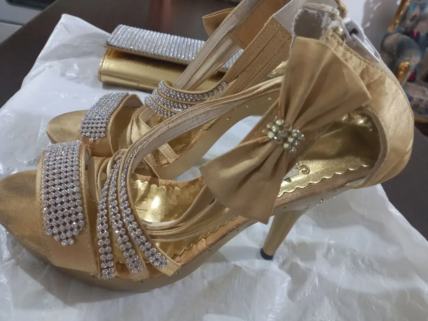 کفش مجلسی سایز ۴۰|کیف، کفش، کمربند|صفادشت, |دیوار