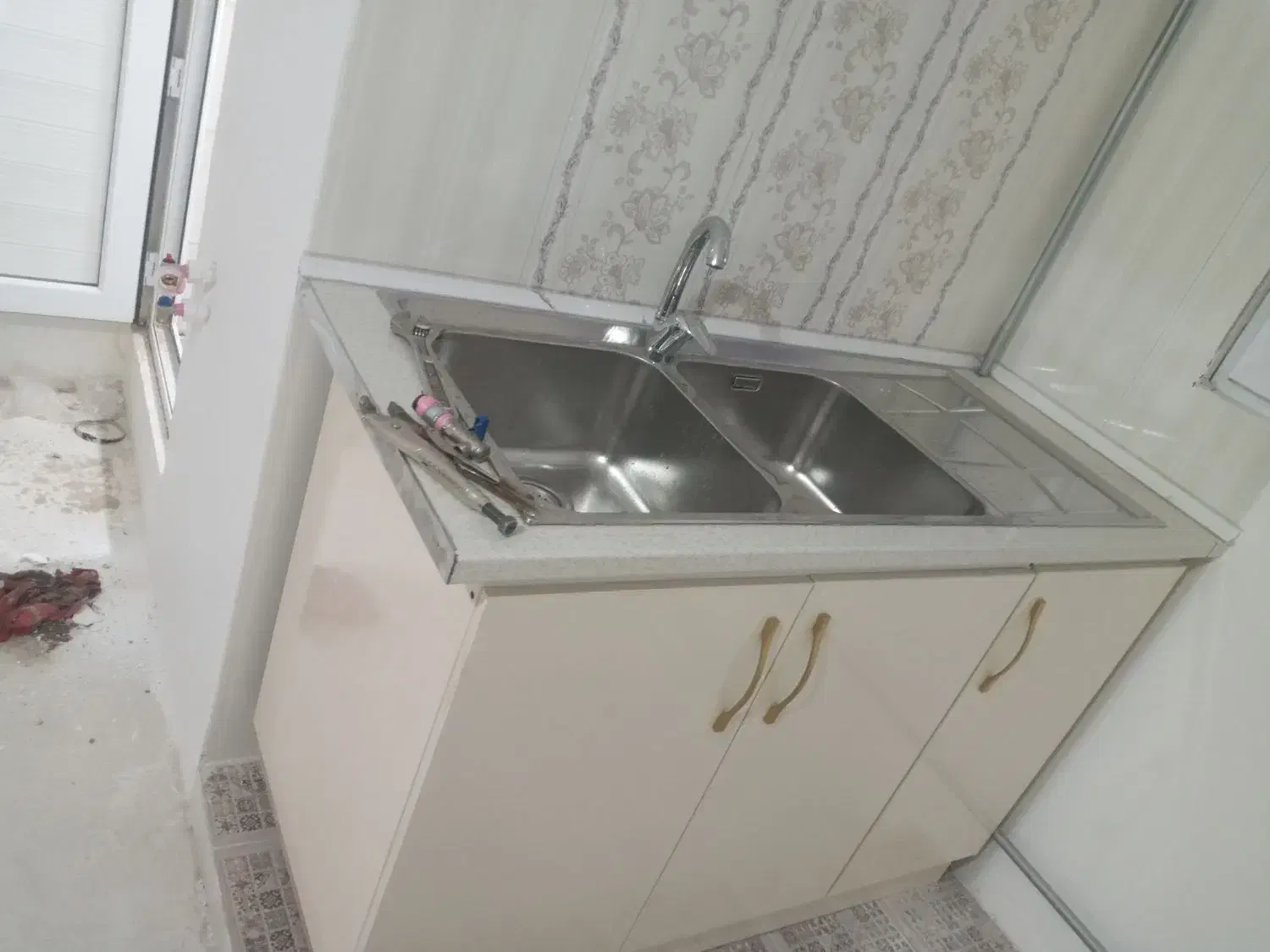 لوله کشی سردو گرم و فاضلاب و نصب پکیج و گرمایش|خدمات پیشه و مهارت|خوی, |دیوار