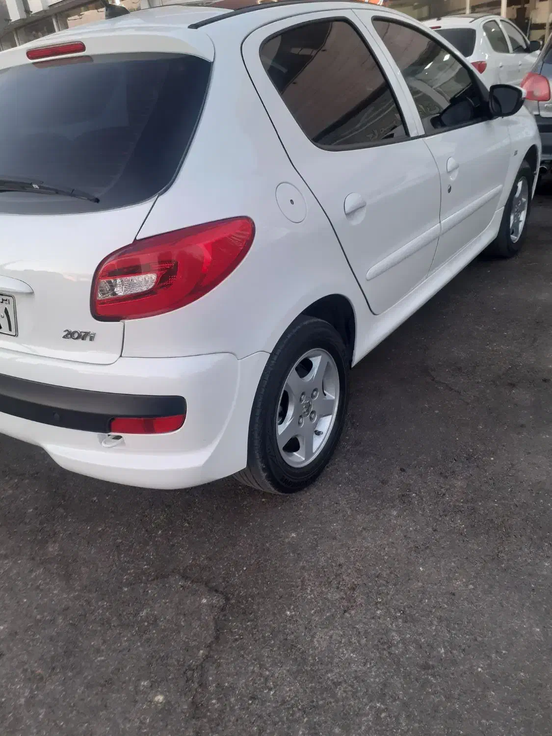 ۲۰۷ مدل۱۴۰۳ درحدصفر ارتقا سفید کارانتی فعال|خودرو سواری و وانت|مشگین شهر, |دیوار