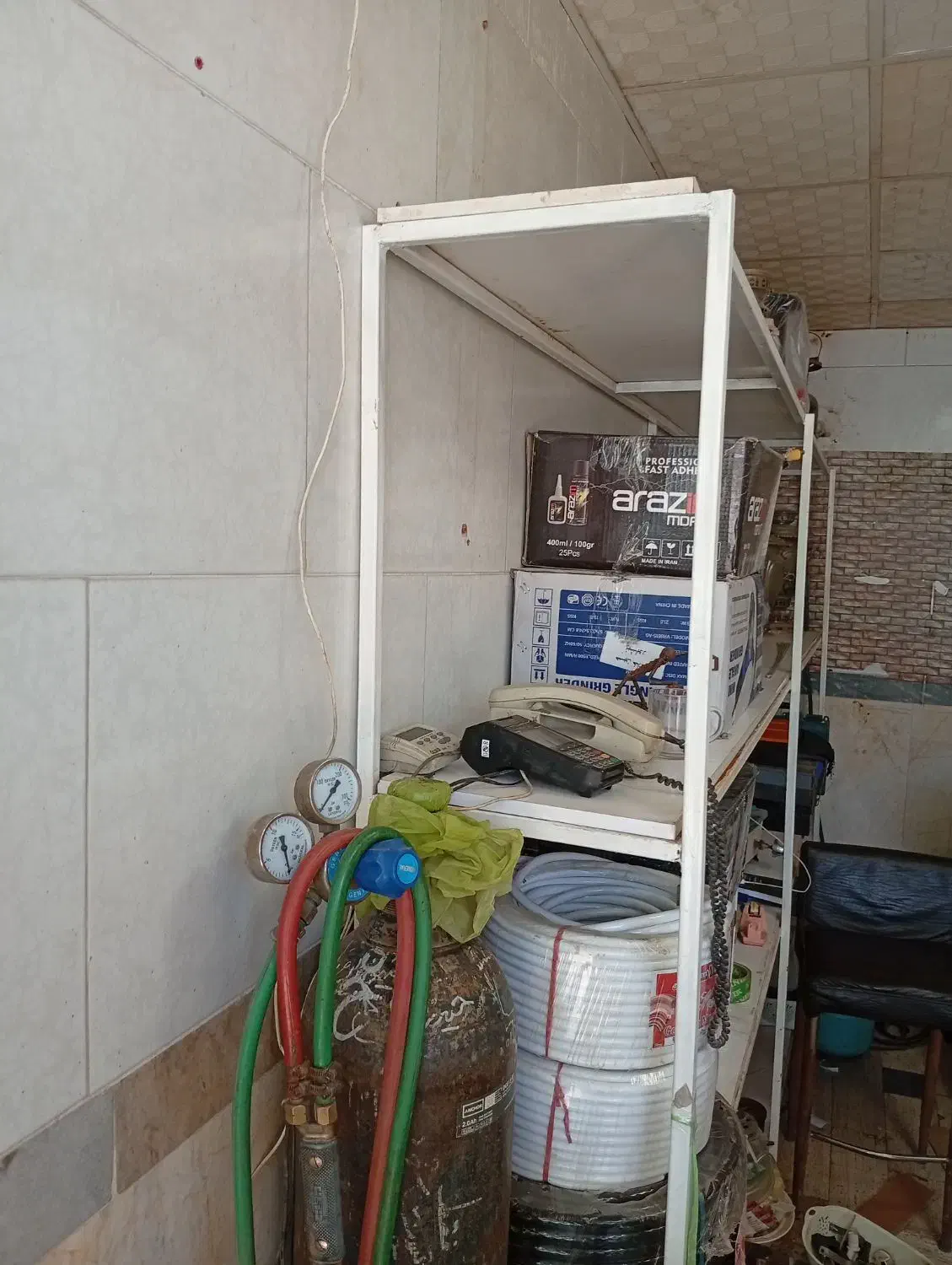 قفسه فلزی|کتابخانه، شلف، قفسه‌های دیواری|نیشابور, فردوسی جنوبی|دیوار