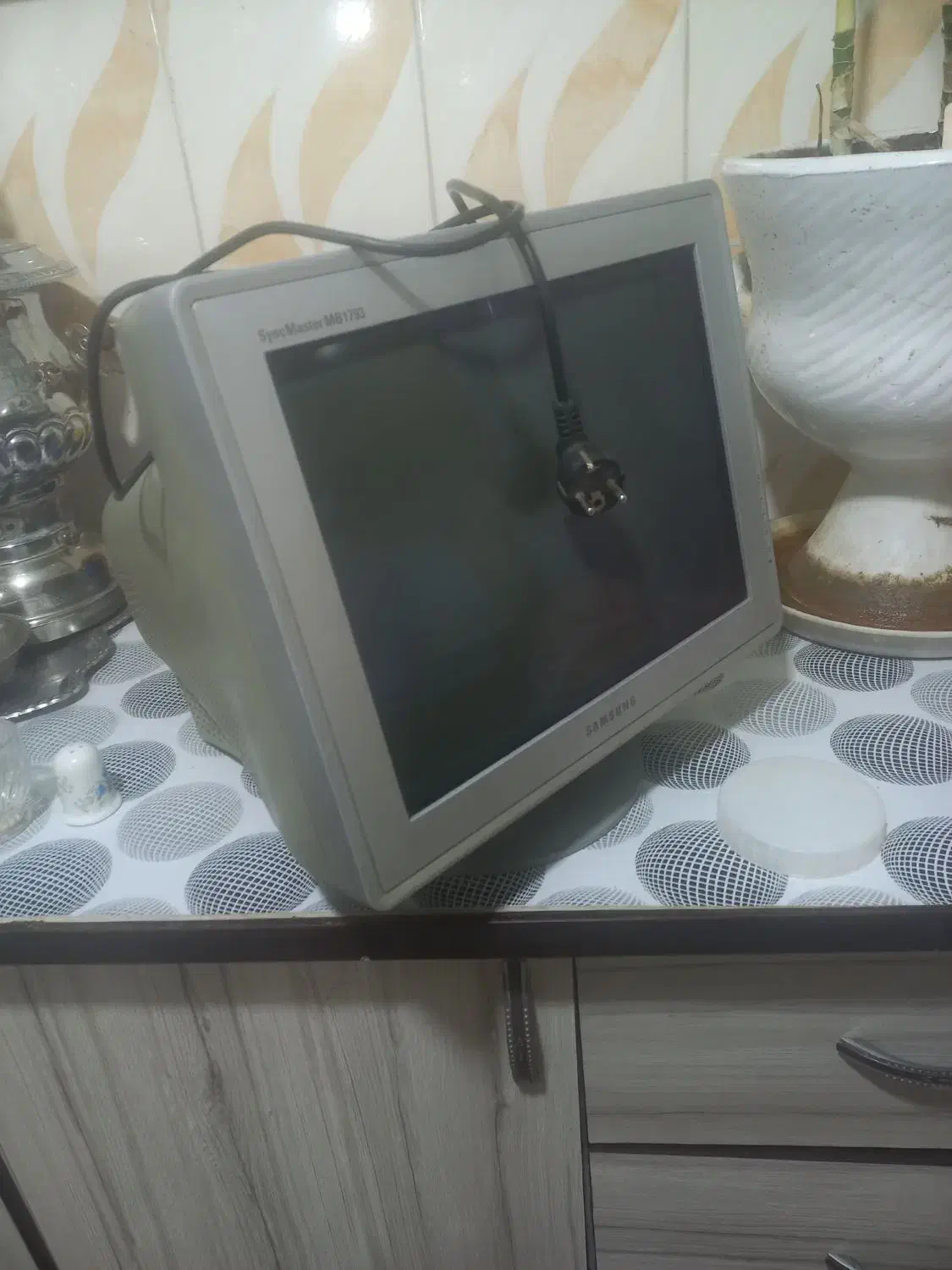 مانیتور|رایانه رومیزی|همدان, |دیوار