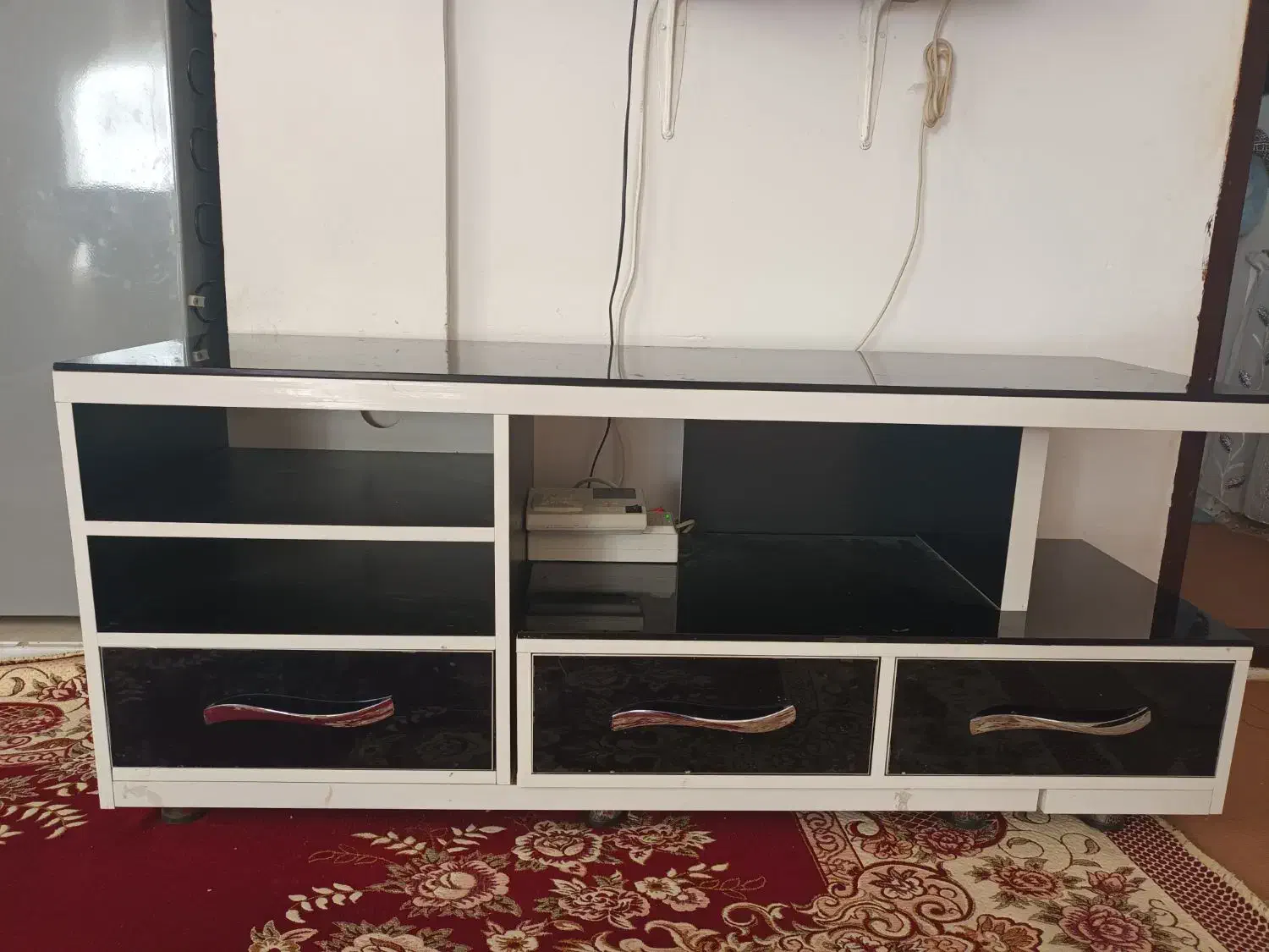 میزتلویزیون‌نو|میز تلویزیون|سراب, |دیوار