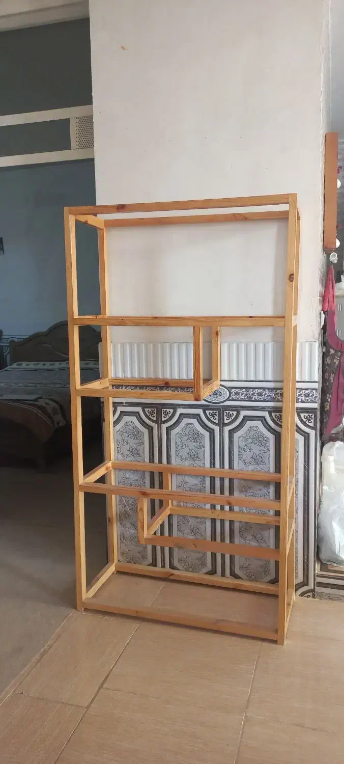 استند،استند چوبی،چوب،دکور.شلف|صنایع دستی و سایر لوازم تزئینی|شیراز, شهرک سراج|دیوار