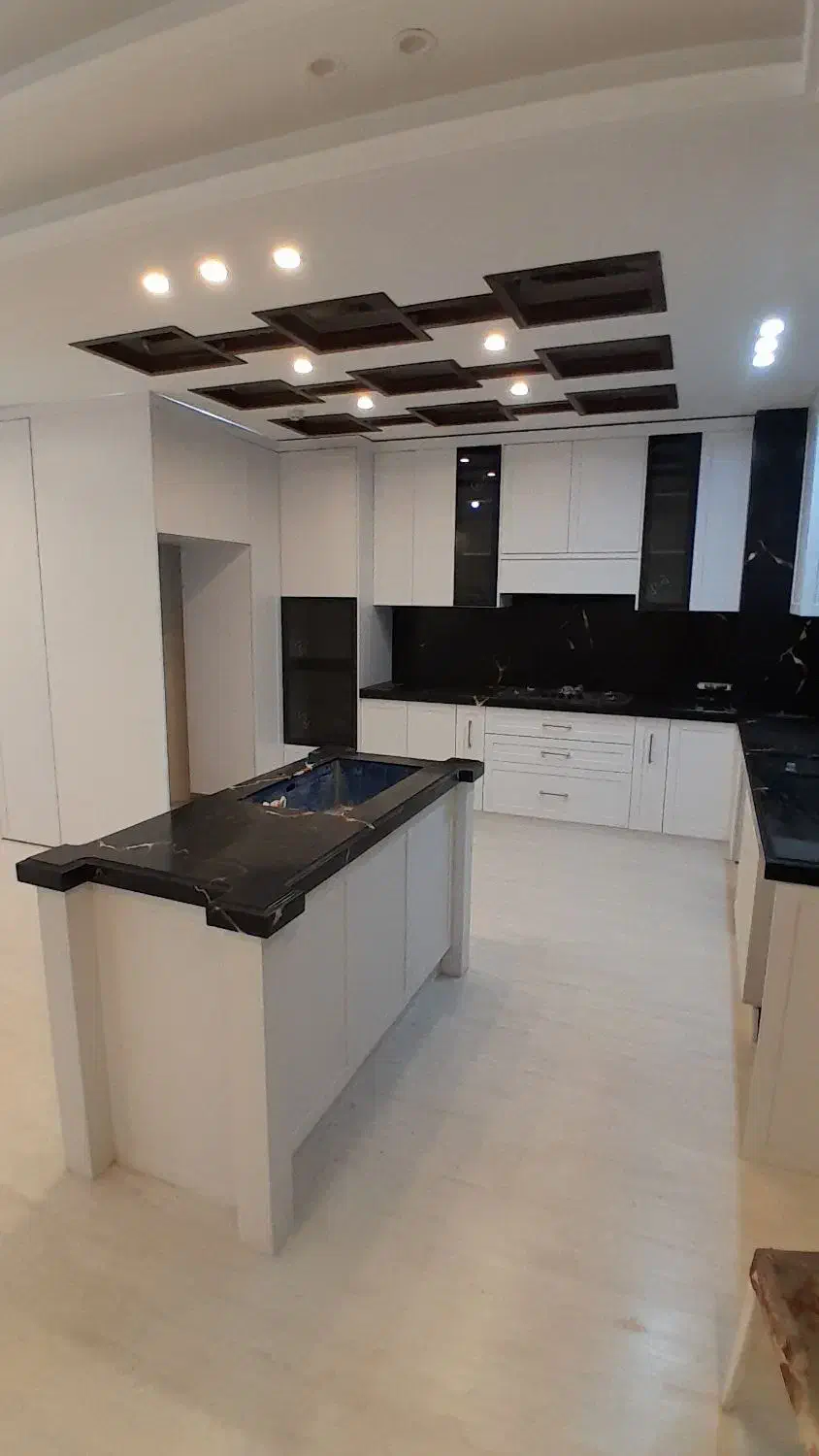 کابینت سفید و کمد اتاق، اجرای تمیز و بدون بدقولی|مصالح و تجهیزات ساختمان|تهران, حکمت|دیوار