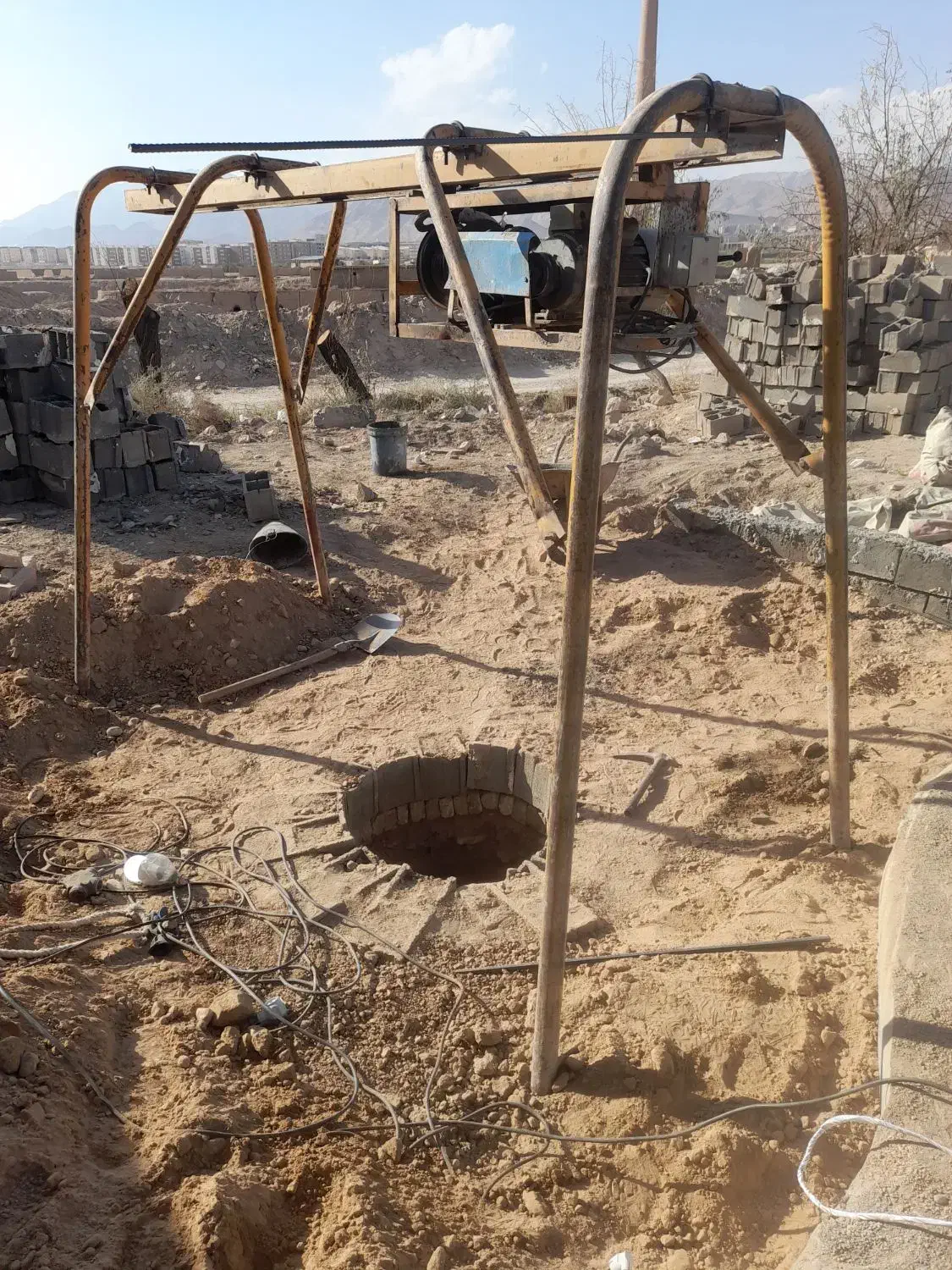 چاه کن|خدمات پیشه و مهارت|شاهرود, |دیوار