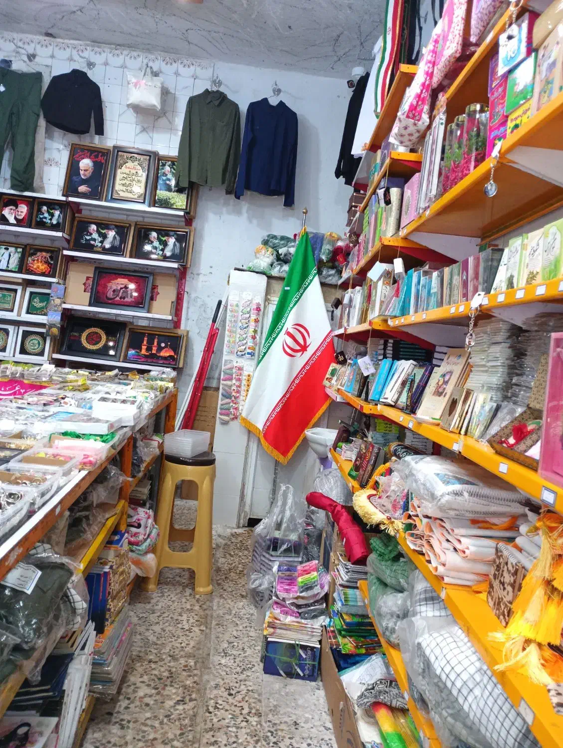 فروش انواع قرآن و کتاب دعا|کتاب و مجله مذهبی|لنگرود, |دیوار