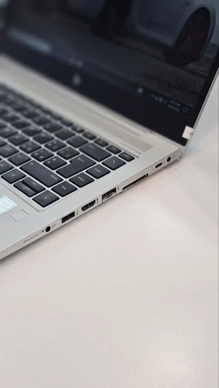 شاهزاده ای از برند محبوب HP با رنگ خاص نقره ای|رایانه همراه|مشهد, عامل|دیوار