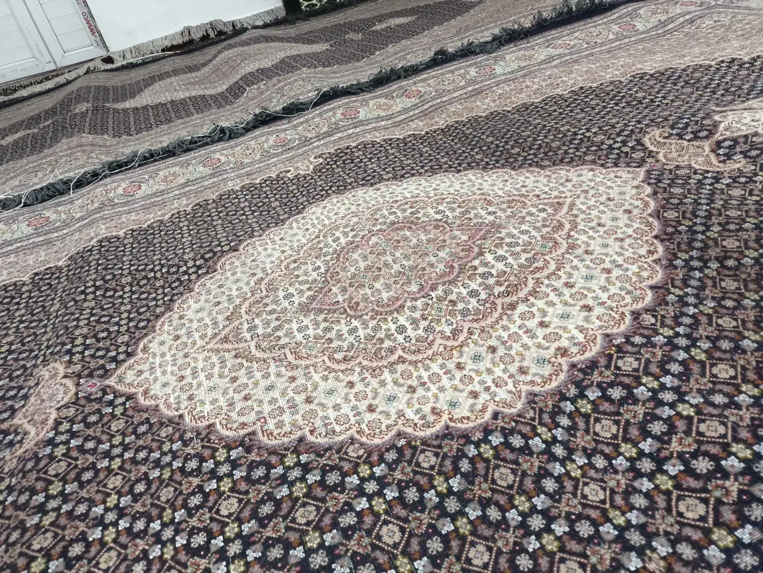 فرش ریز ماهی 6متری بی جار|فرش|اردبیل, |دیوار