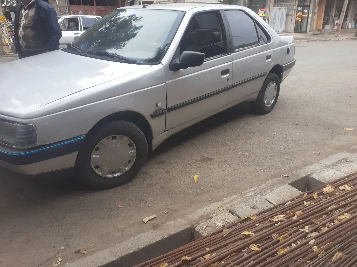 پژو ۴۰۵مدل۹۰دوگانه کارخانه|خودرو سواری و وانت|پارسآباد, |دیوار