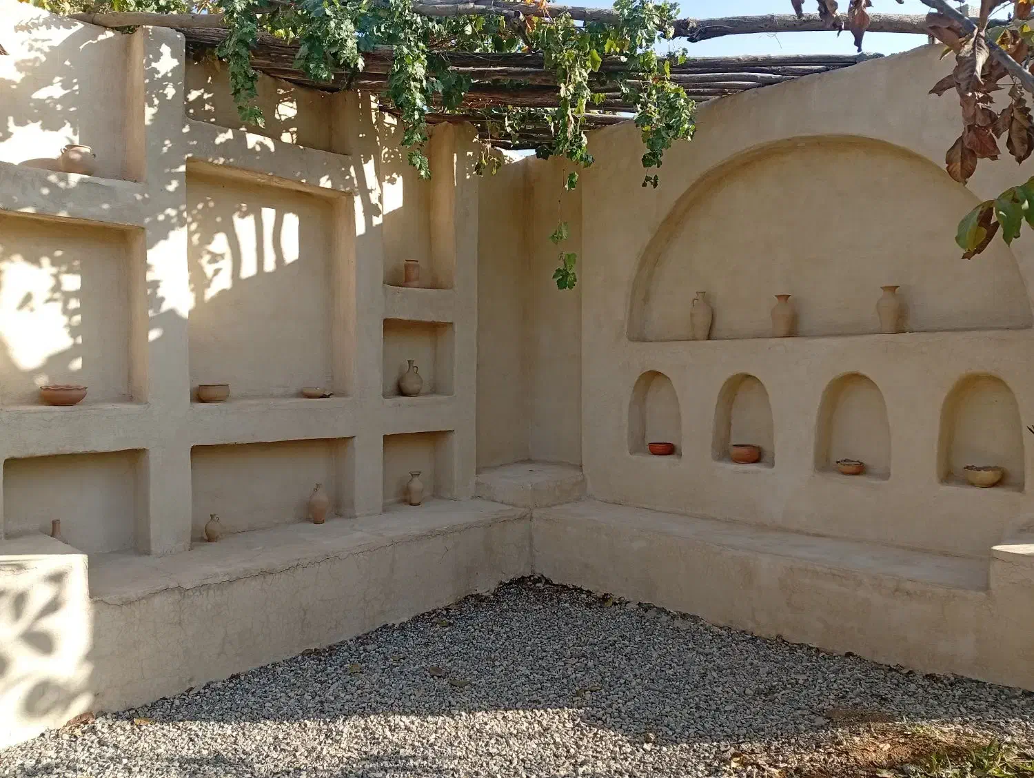 اجاره ویلا باغ به مساحت ۲۰۰۰متر|اجارهٔ کوتاه‌مدت ویلا و باغ|ایلام, |دیوار