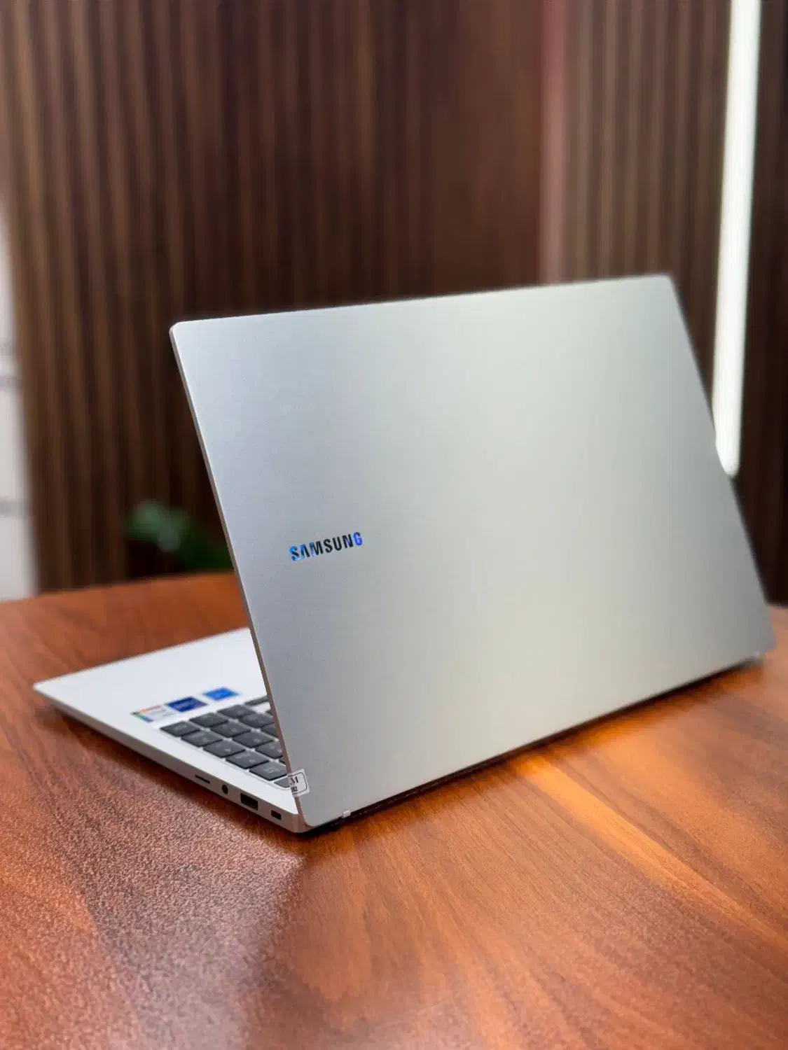 خاص ترین مدل سال Samsung وزن سبک و فول کیبرد 2023|رایانه همراه|تهران, فلسطین (میدان انقلاب)|دیوار