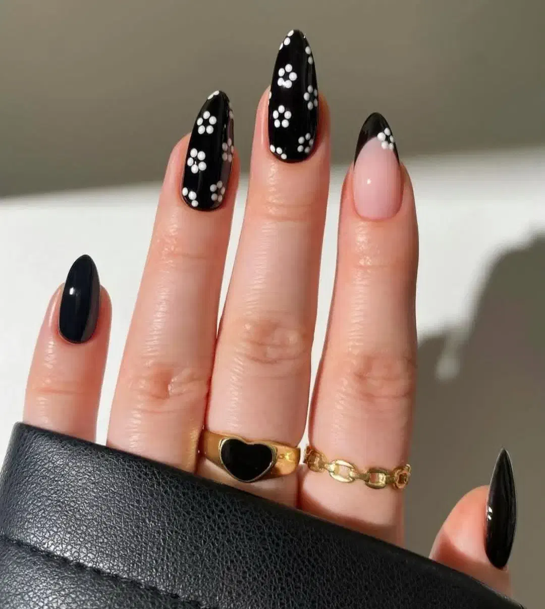 مدل کاشت ناخن|خدمات آرایشگری و زیبایی|تربت جام, والفجر|دیوار