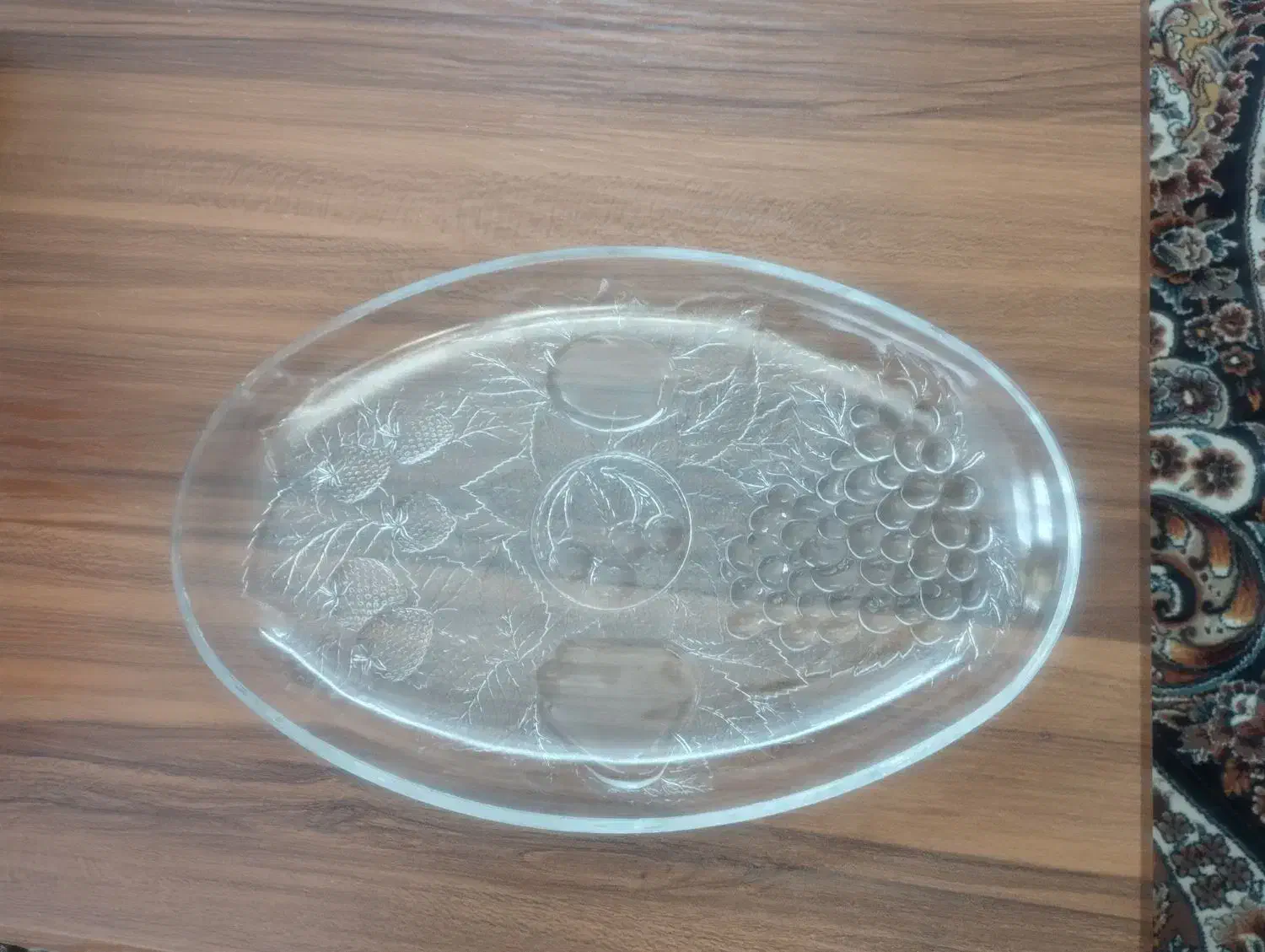 تعدادی ظرف با هم|ظروف سرو و پذیرایی|سمنان, |دیوار