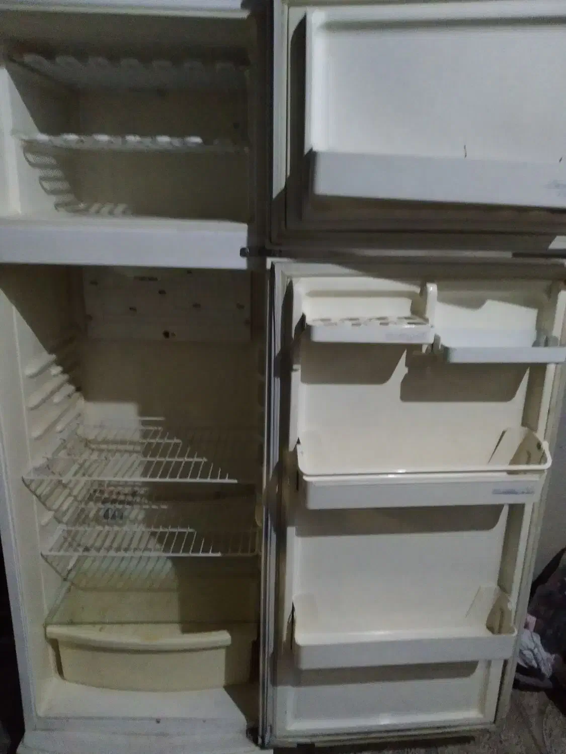 یخچال|یخچال و فریزر|آشخانه, |دیوار