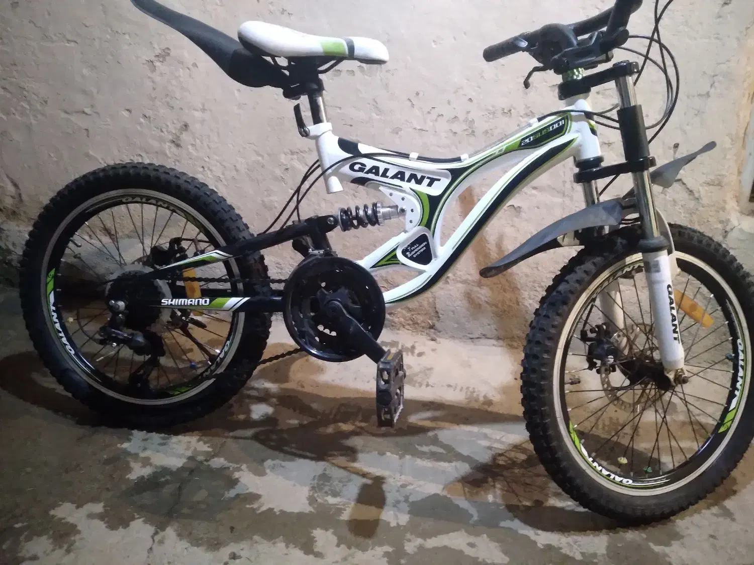 دو چرخه|دوچرخه، اسکیت، اسکوتر|دینور, |دیوار