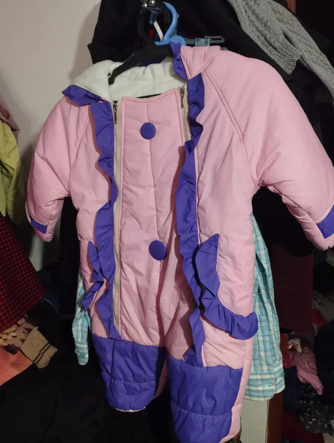 کفشولباسبچه|کفش و لباس بچه|اردبیل, |دیوار