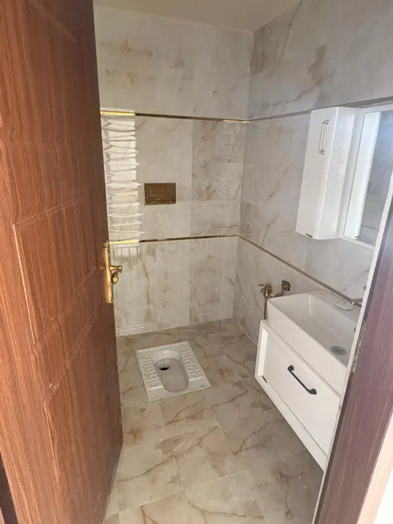 ۱۳۰ متر  نوساز کلید نخورد