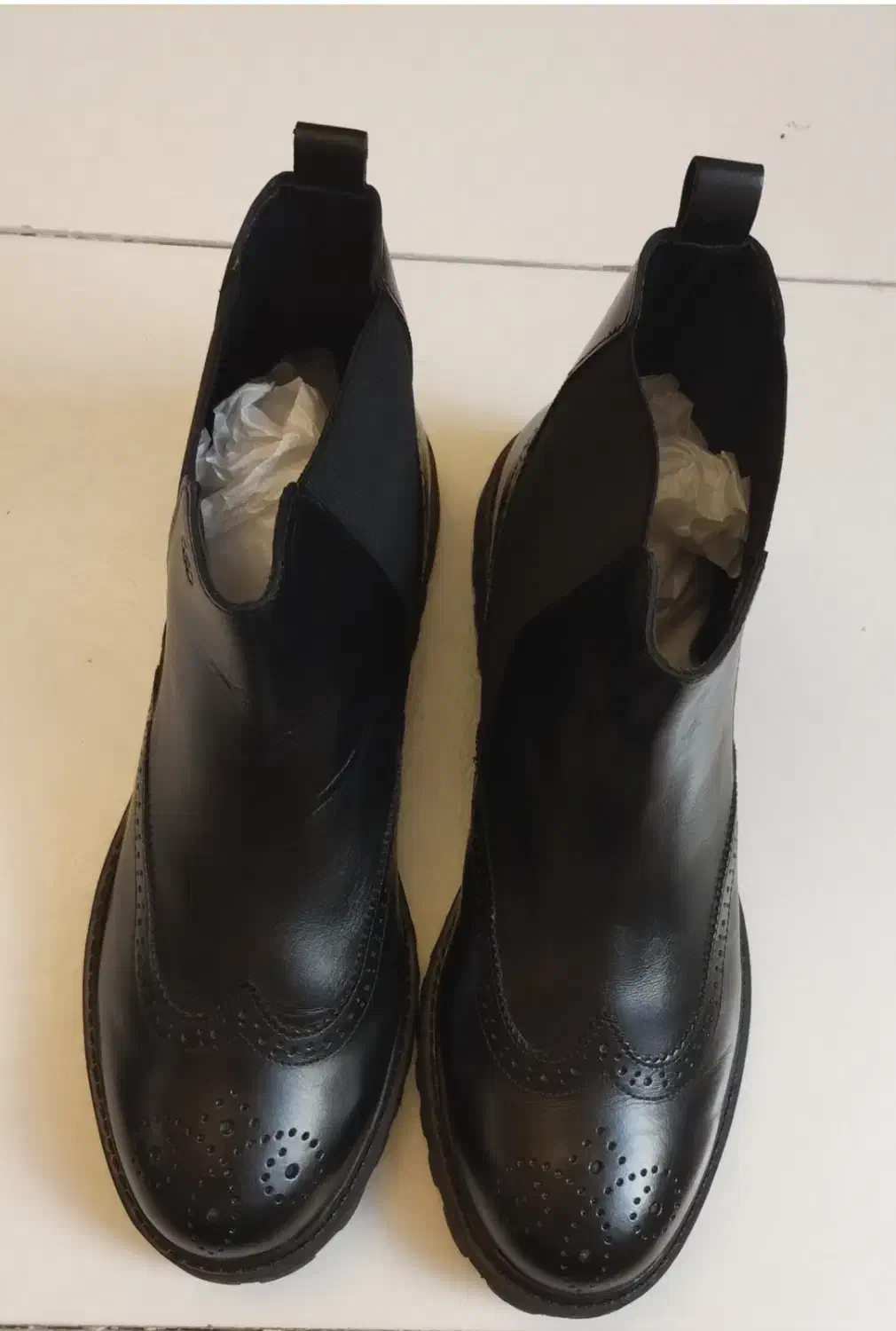 نیم بوت چرمی دانیلی رسمی ،فشن فقط یکبار پوشیده شده|کیف، کفش، کمربند|تهران, ونک|دیوار