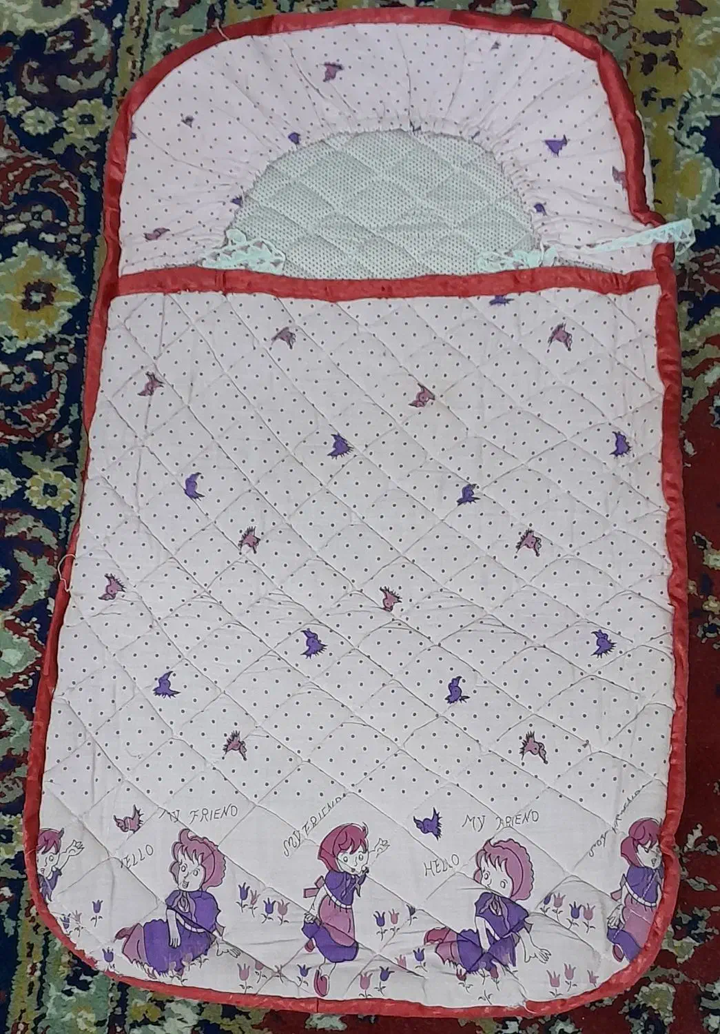 قنداقفرنگی|رختخواب، بالش، پتو|مشهد, خواجه ربیع|دیوار