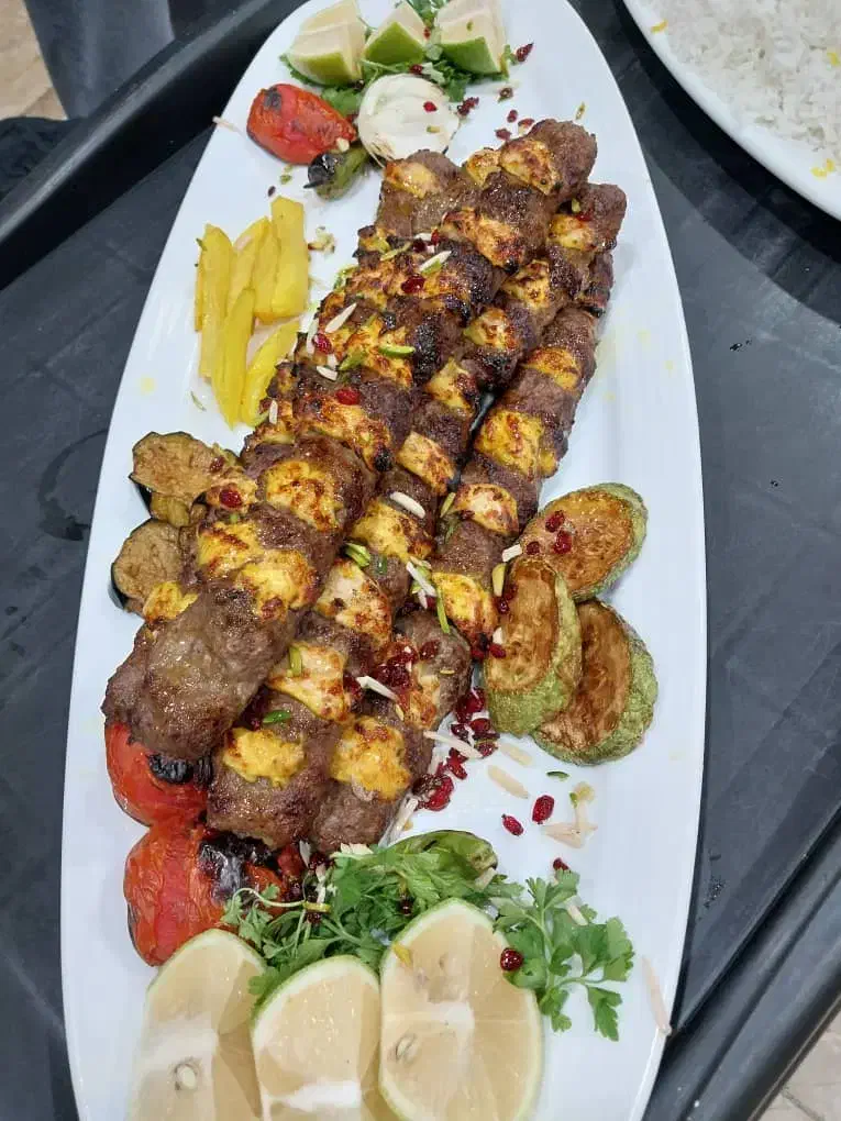 استخدام آشپز|استخدام خدمات فروشگاه و رستوران|شاهین‌شهر, برخوار غرب|دیوار