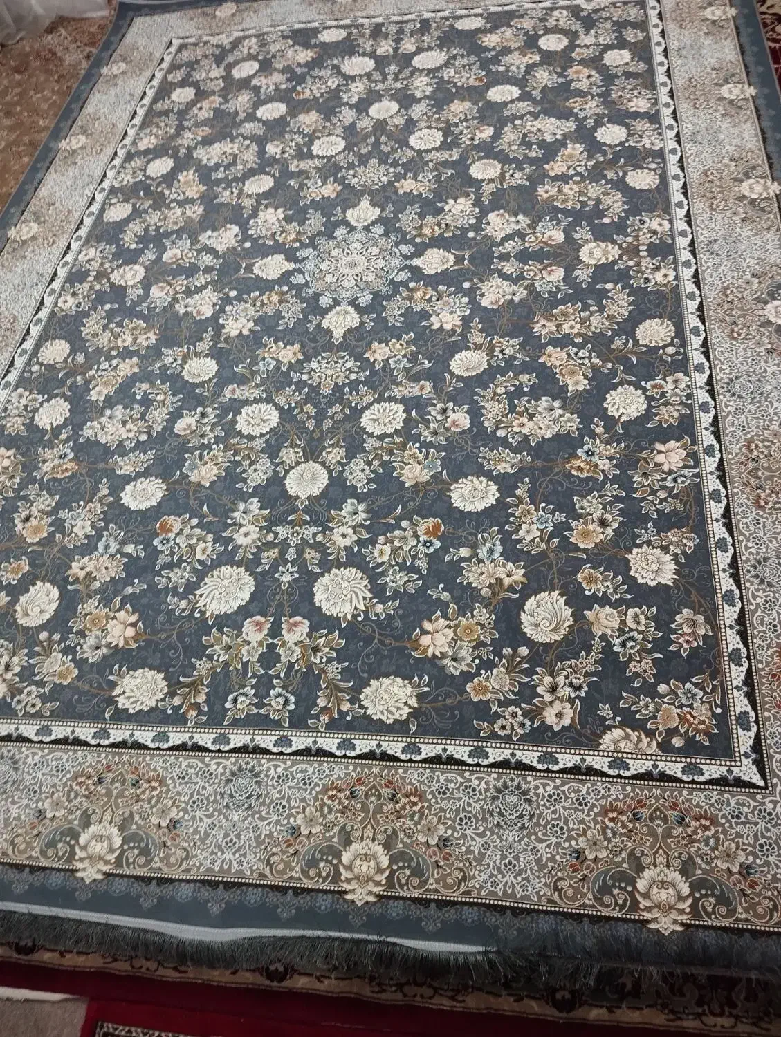 فرش جمیل چهارعدد 9متری 1200شانه هرکدوم جفت داره|فرش|محلات, |دیوار