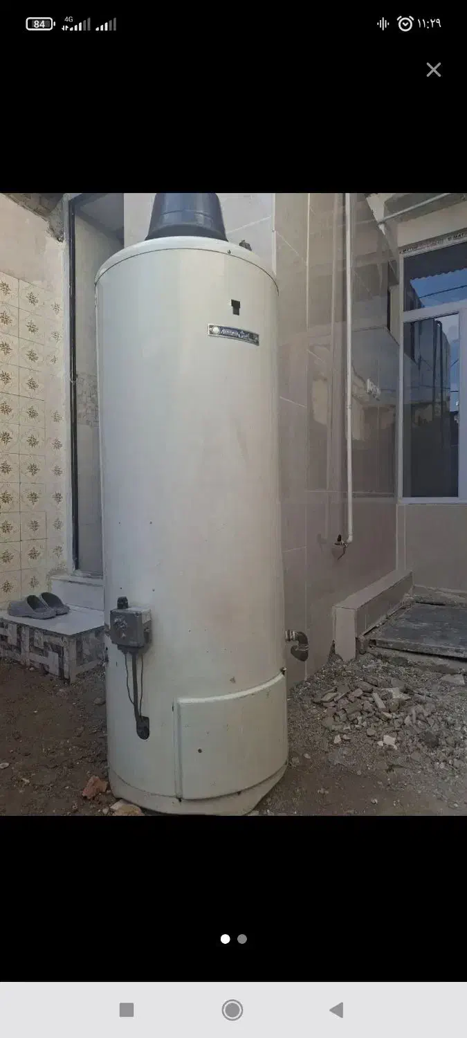 آبگرمکن زمینی بزرگ و تمیز|آبگرمکن، پکیج، شوفاژ|صحنه, |دیوار