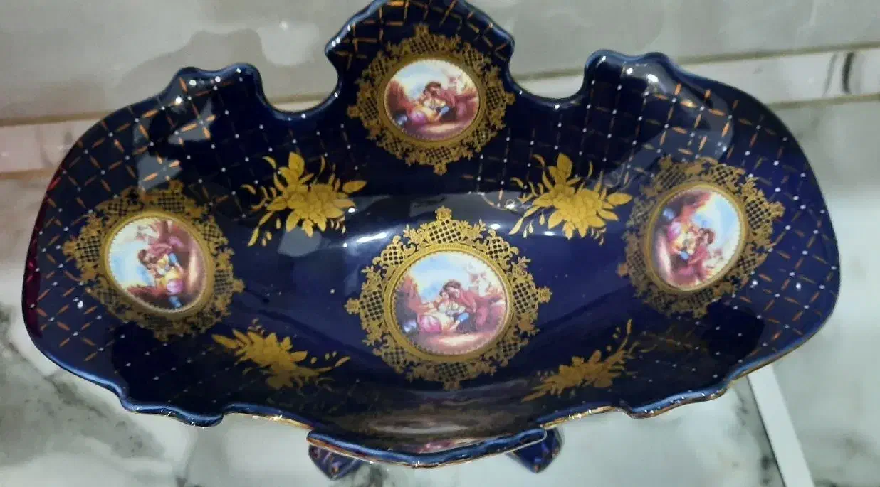 ظرف پذیرایی  قدیمی  آجیل  یا شکلات خوری|ظروف سرو و پذیرایی|رشت, نظری|دیوار