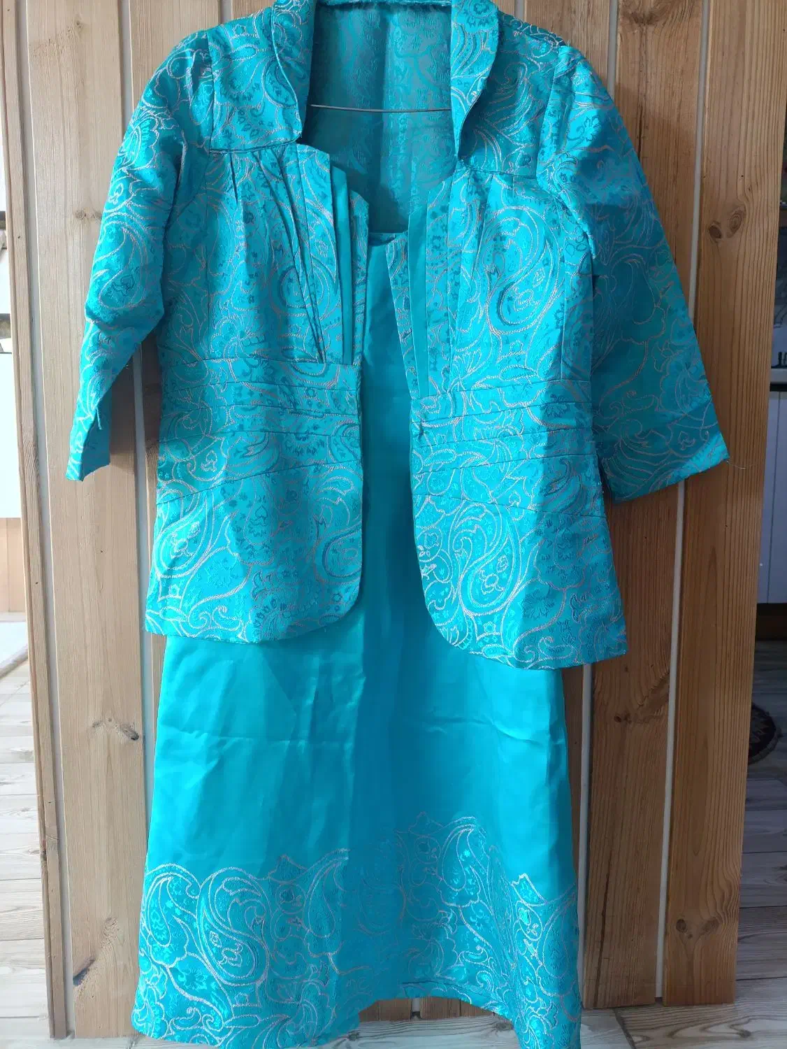 انواع لباس های زنانه و دخترانه و پسرانه|لباس|نجفآباد, امیرآباد|دیوار