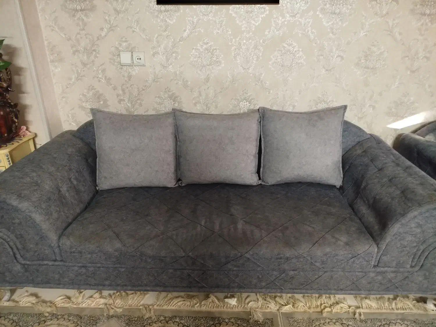 مبل چستر ده نفره|مبلمان خانگی و میز عسلی|اصفهان, سرچشمه|دیوار