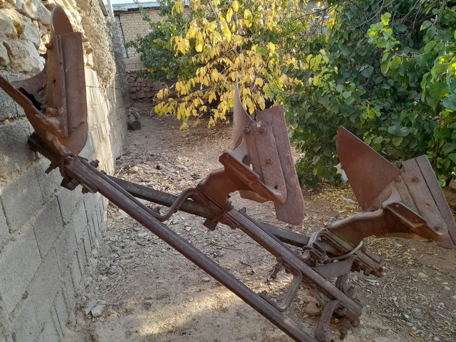 گاوآهن|ابزارآلات|همایجان, |دیوار