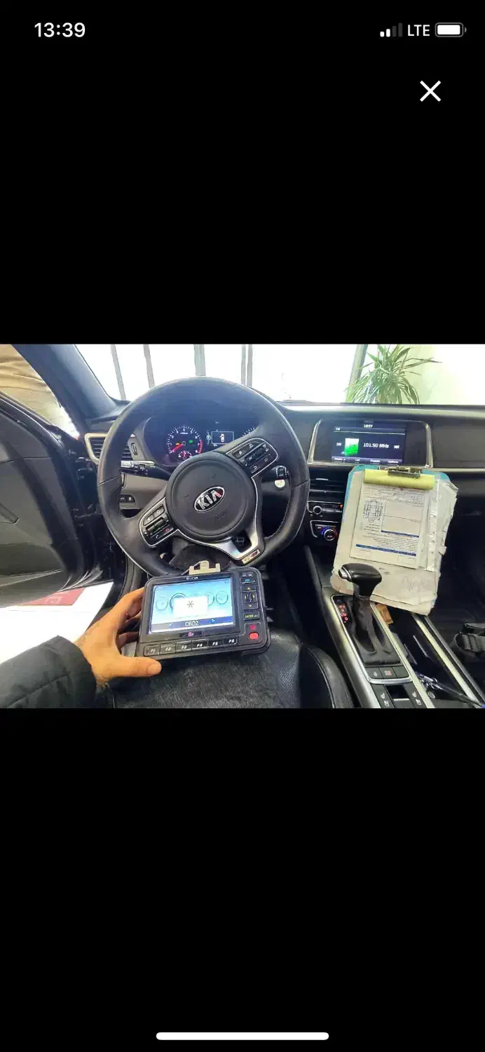 کارشناس رنگ در محل تشخیص خودرو ماشین فنی|خدمات موتور و ماشین|خرم‌آباد, |دیوار