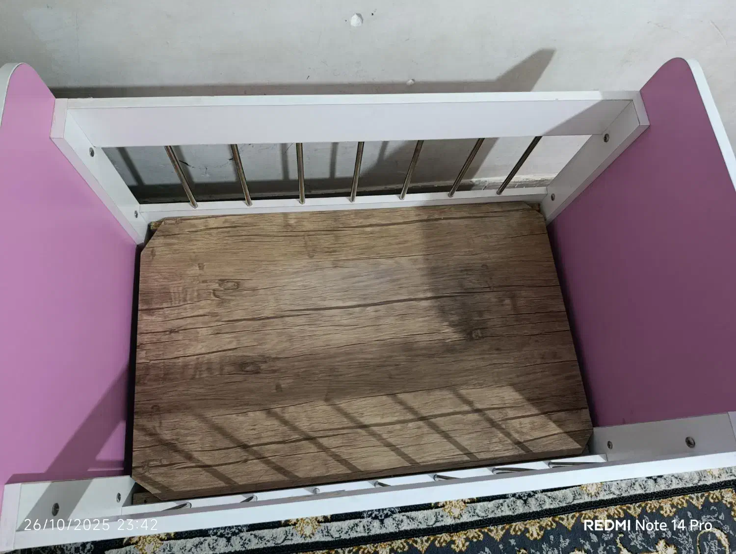 گهواره|تخت و سرویس خواب|دلیجان, |دیوار