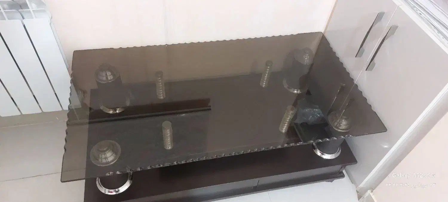 میز وسط و ۴ عدد عسلی ام دی اف و شیشه|مبلمان خانگی و میز عسلی|ایلام, |دیوار