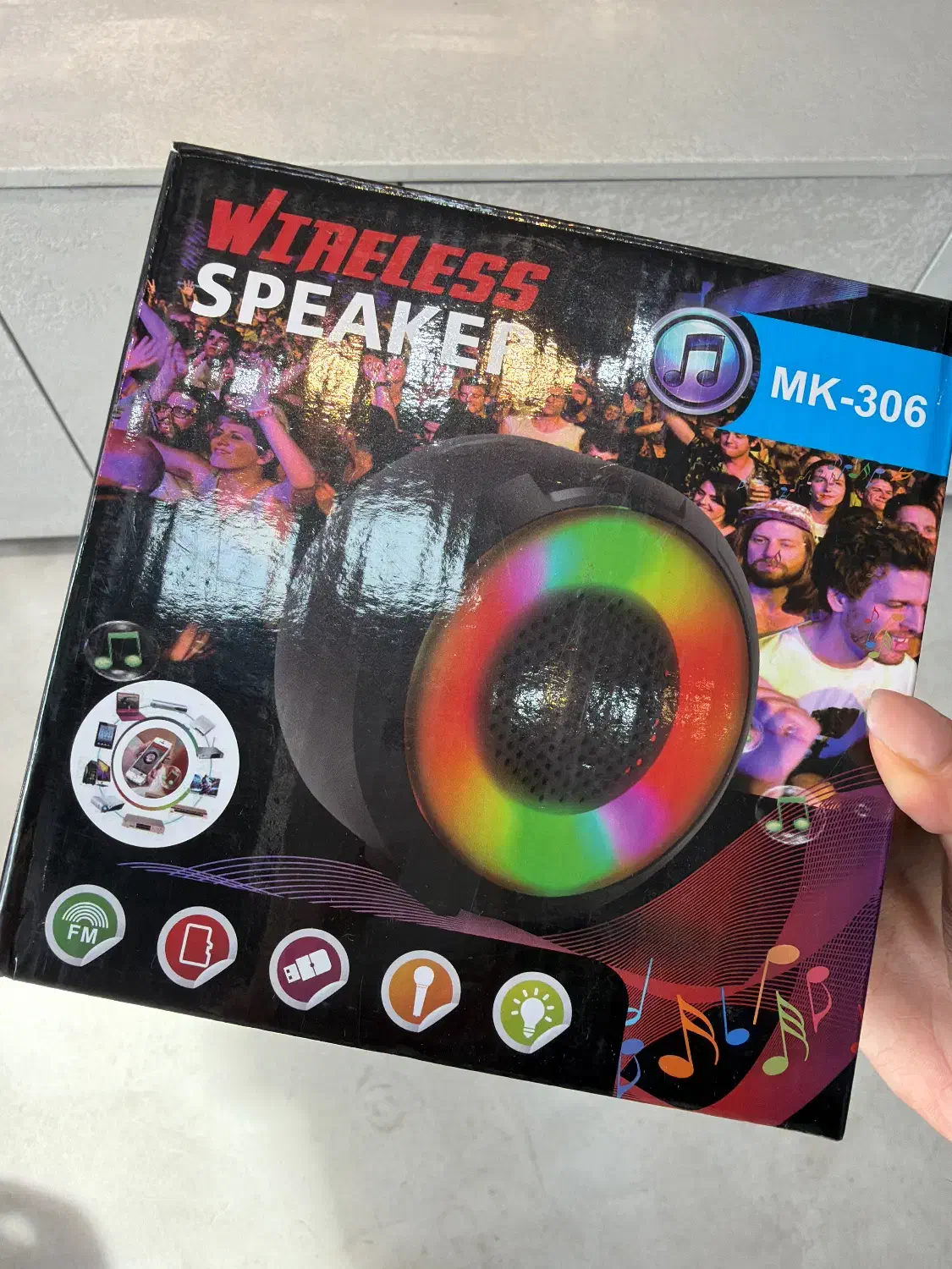 اسپیکر|پخش‌کننده همراه|رشت, کاکتوس|دیوار