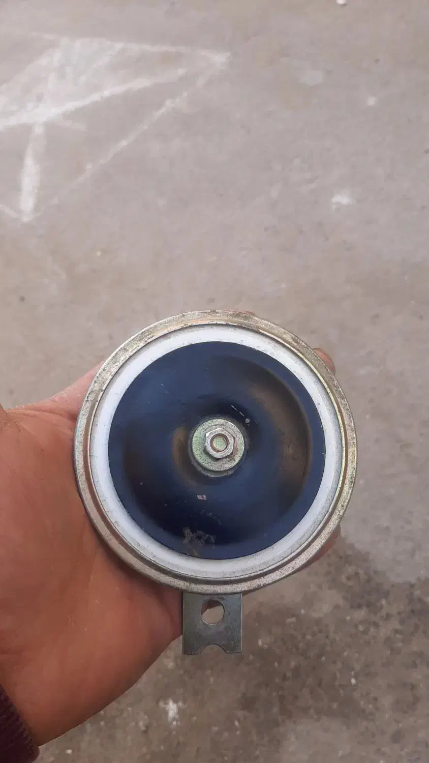 بوق صحیح و سالم قیمت مناسب|قطعات یدکی و لوازم جانبی|کاشان, میدانگاه آقا|دیوار