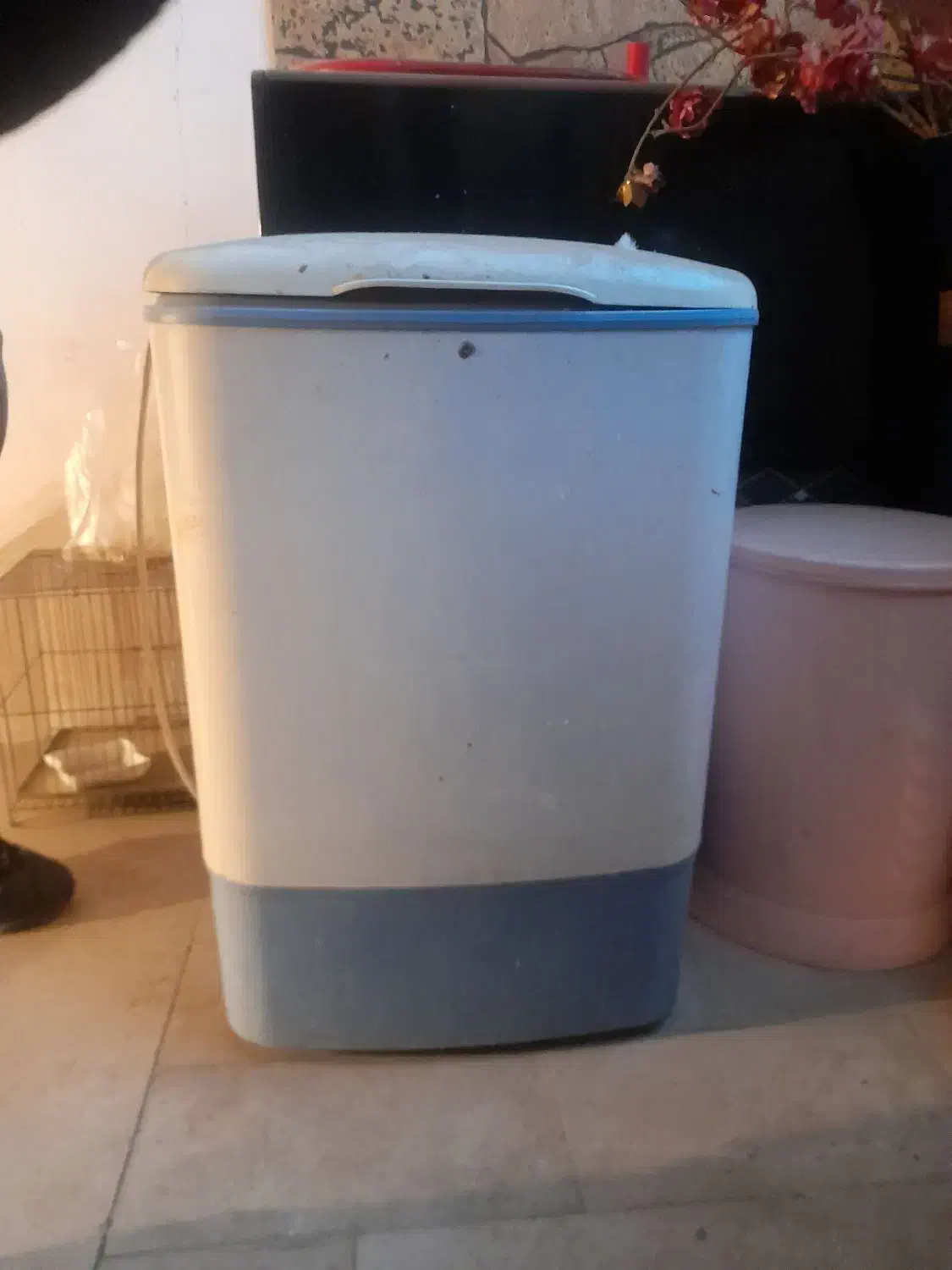 کهنه شور لباسشویی یه قلو سالم و بدون تعمیر|ماشین لباسشویی و خشک‌کن لباس|بومهن, |دیوار