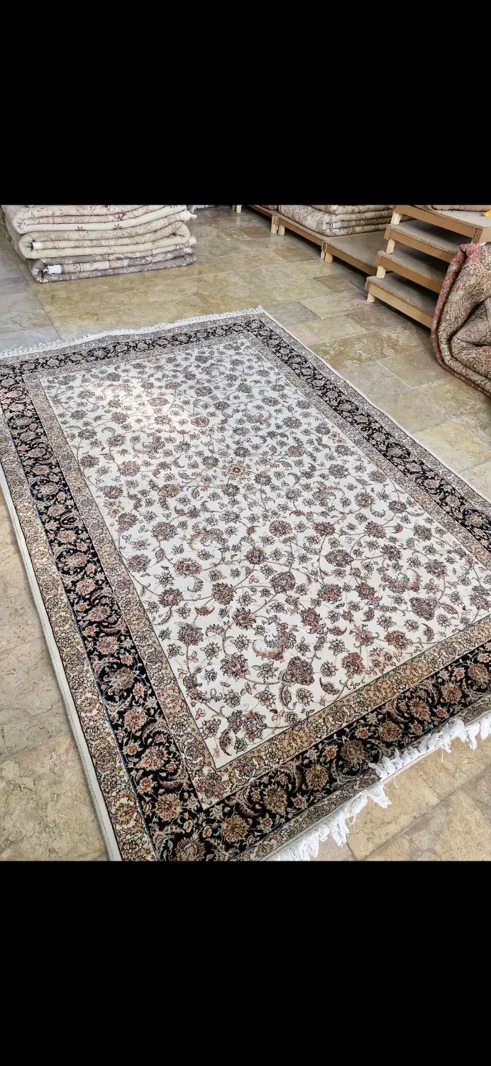 ۹و ۶متری ۷۰۰شانه تراکم ۲۵۵۰|فرش|اراک, |دیوار