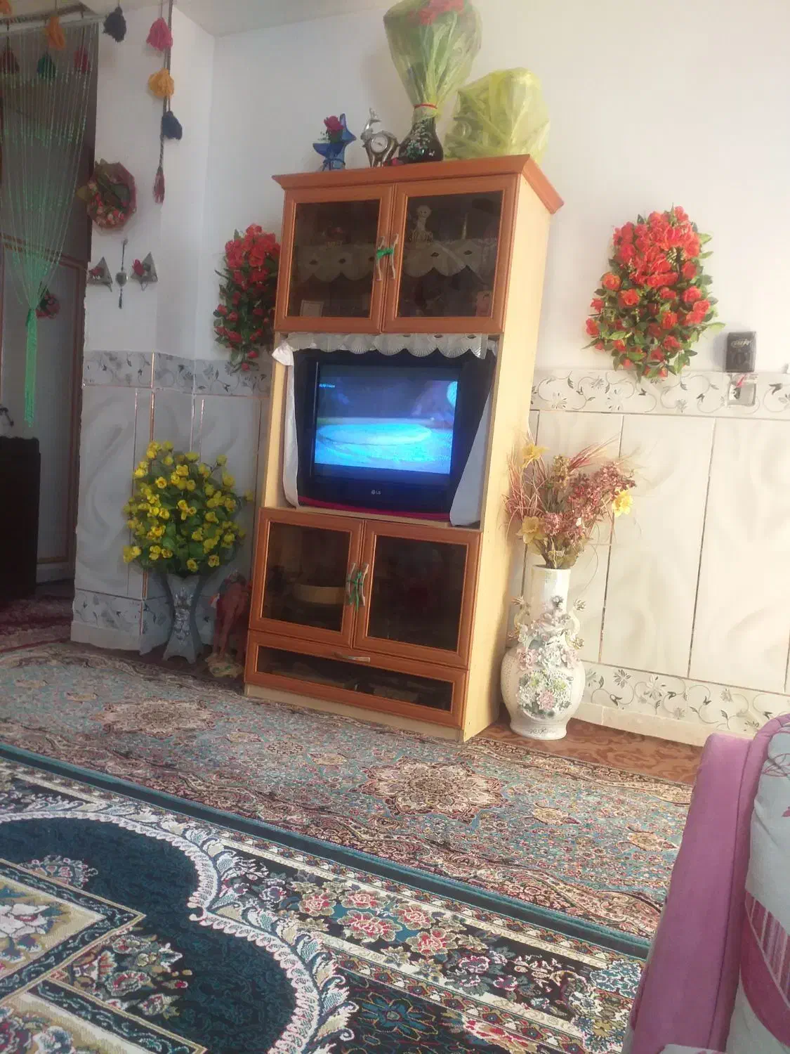 میزتلوزیون باتلوزیون ال جی|میز تلویزیون|خمیر, |دیوار