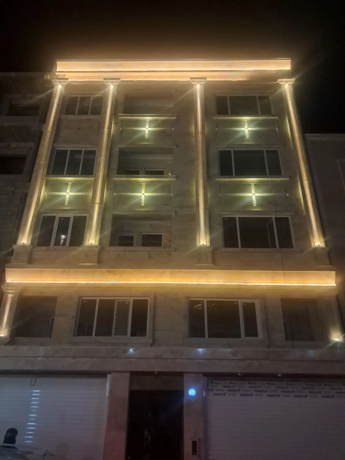 تصویر اصلی
