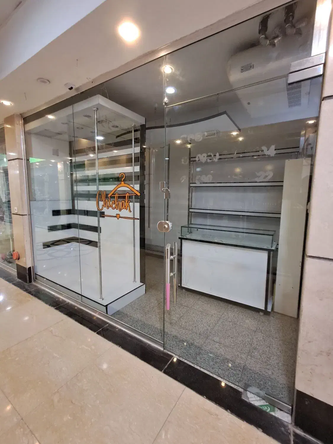 فروش مغازه پاساژ الغدیر|فروش مغازه و غرفه|قم, ارم|دیوار