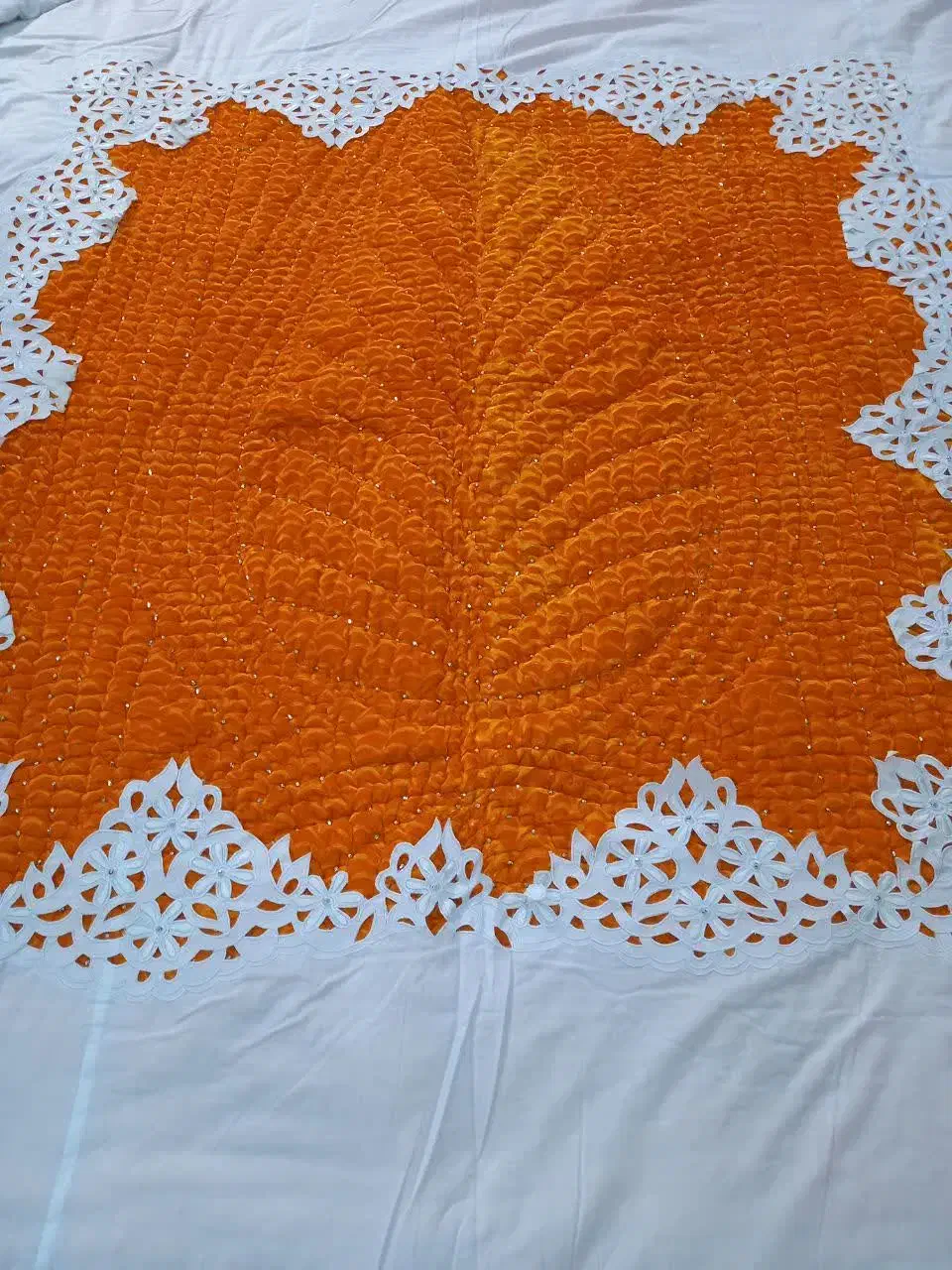 دو عددلحاف عروس|رختخواب، بالش، پتو|قم, نوبهار|دیوار