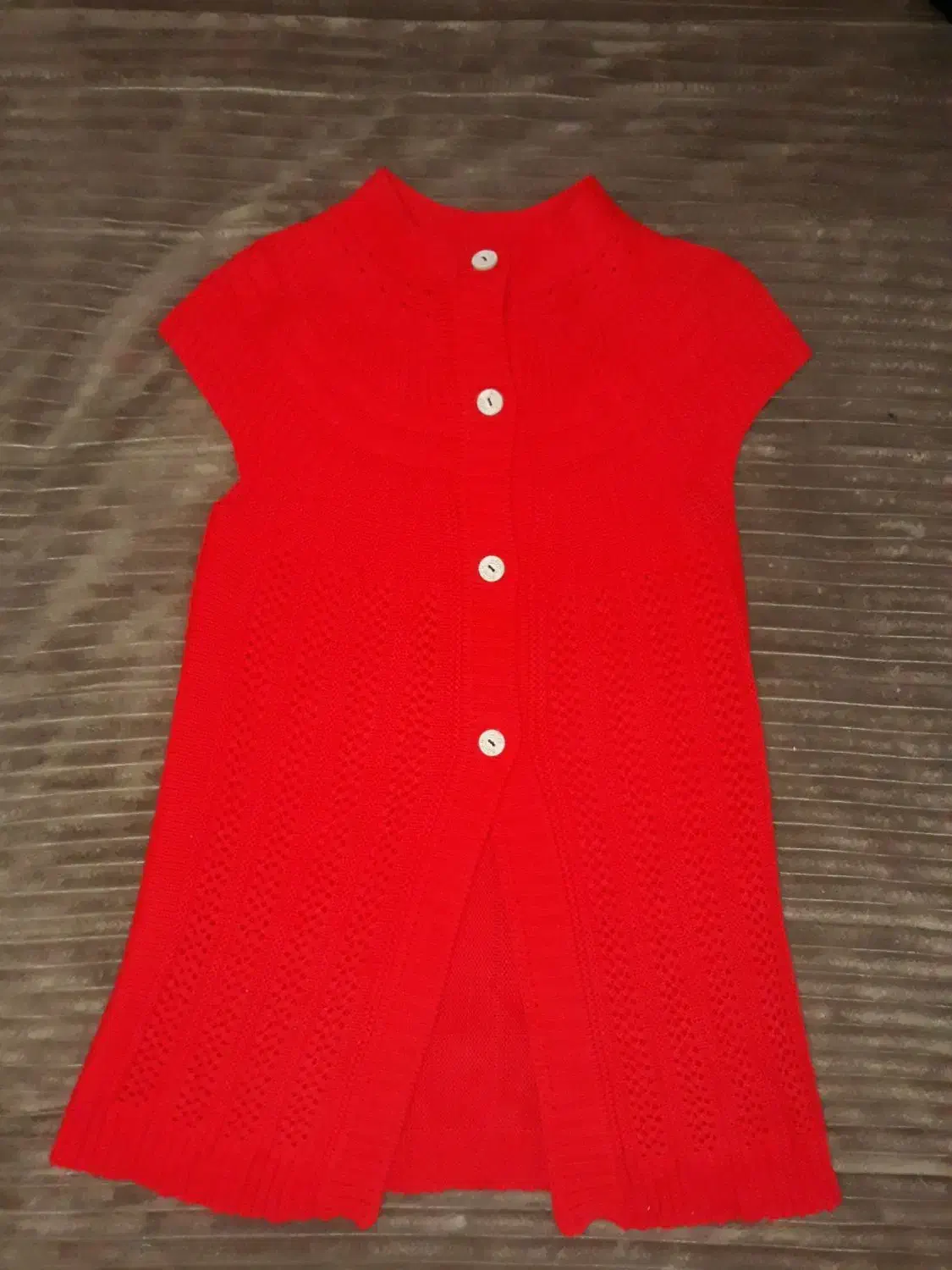 ِلباس در حد نو|لباس|ایوان, |دیوار