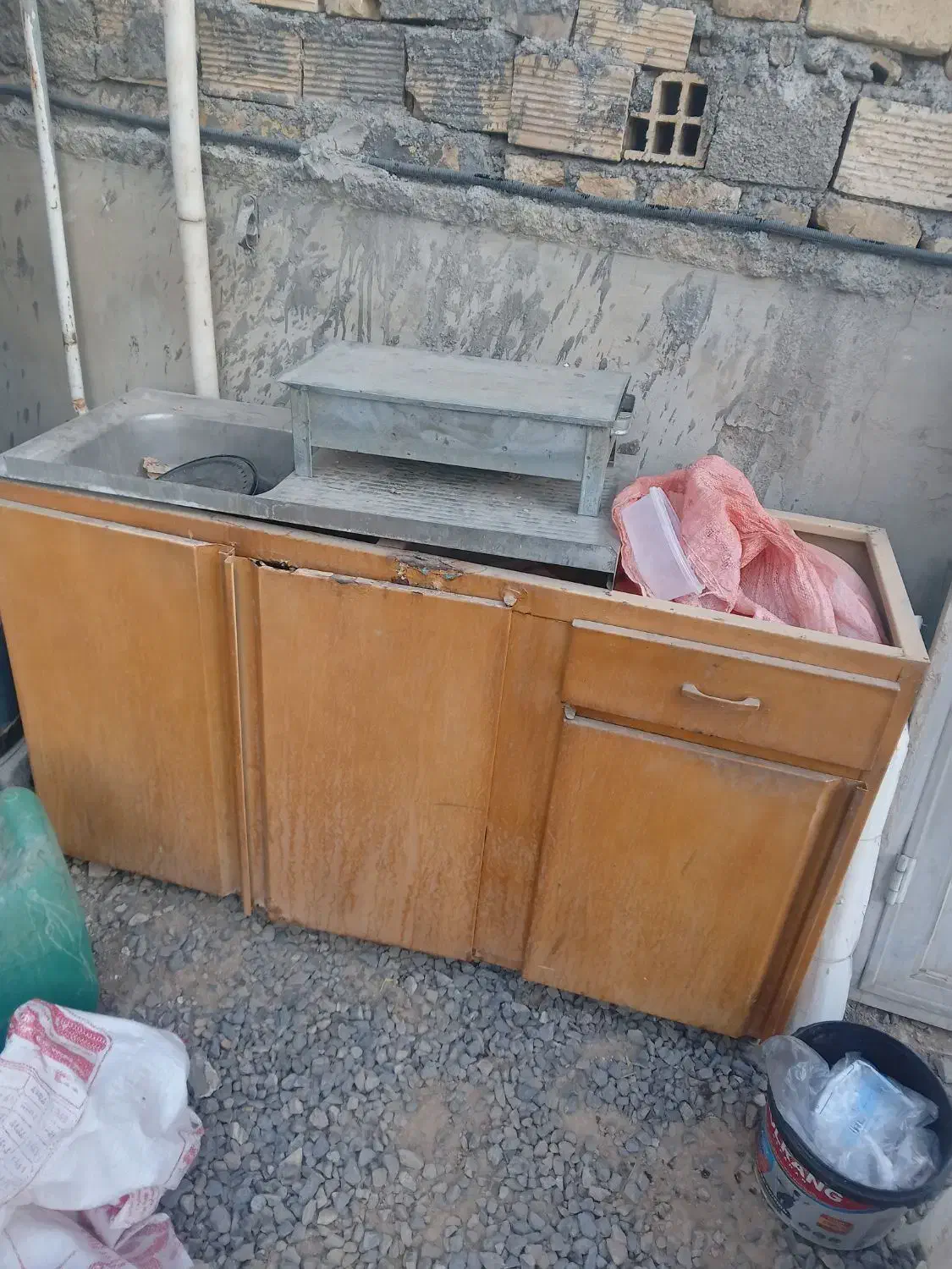 درب آهنی و آبگرمکن وکابینت|مصالح و تجهیزات ساختمان|زیباشهر, |دیوار