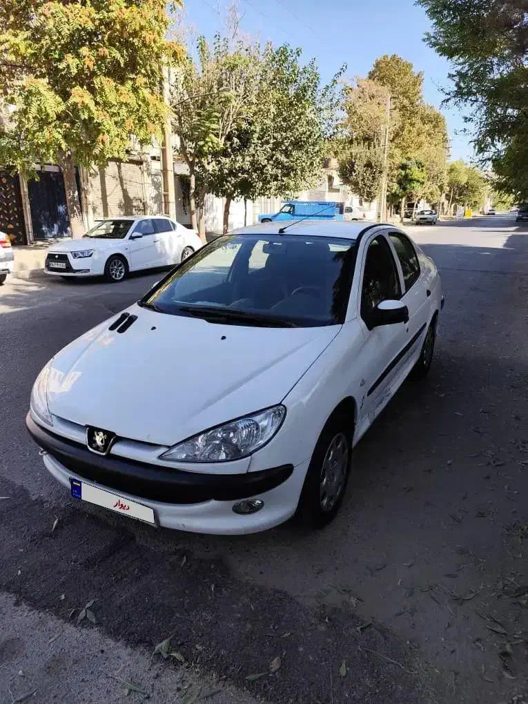 پژو ۲۰۶ اس دی مدل ۹۸|خودرو سواری و وانت|هشتگرد, شهرک سهیلیه|دیوار