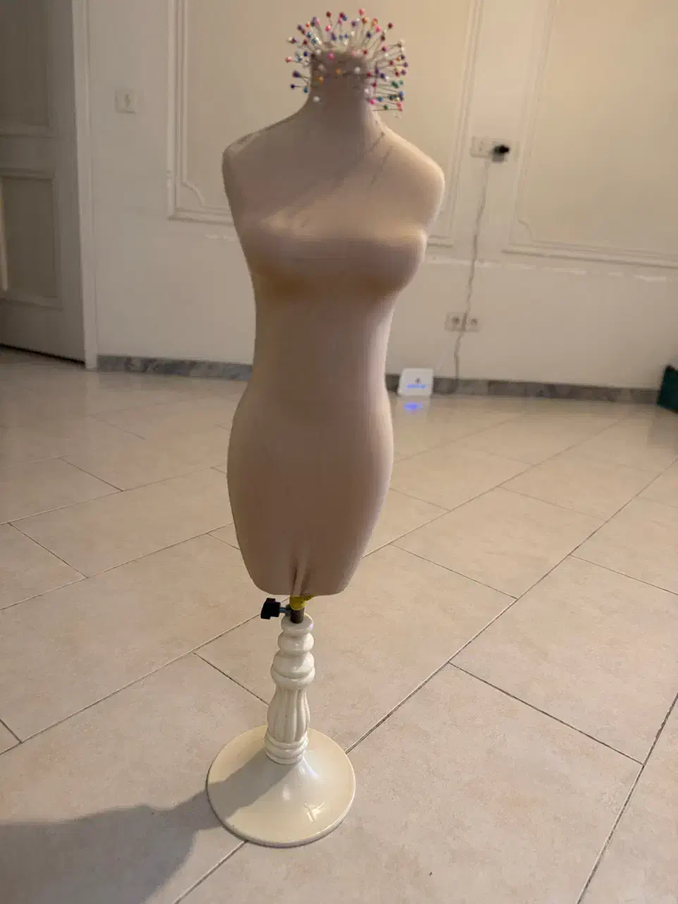 مانکن یک دوم سوزنخور|لوازم خیاطی و بافتنی|تهران, مهران|دیوار