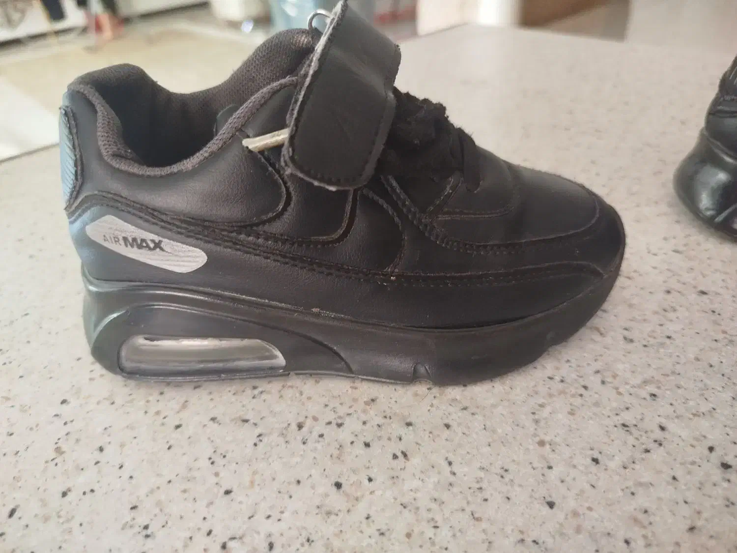 کفش پسرانه|کفش و لباس بچه|خرم‌آباد, |دیوار