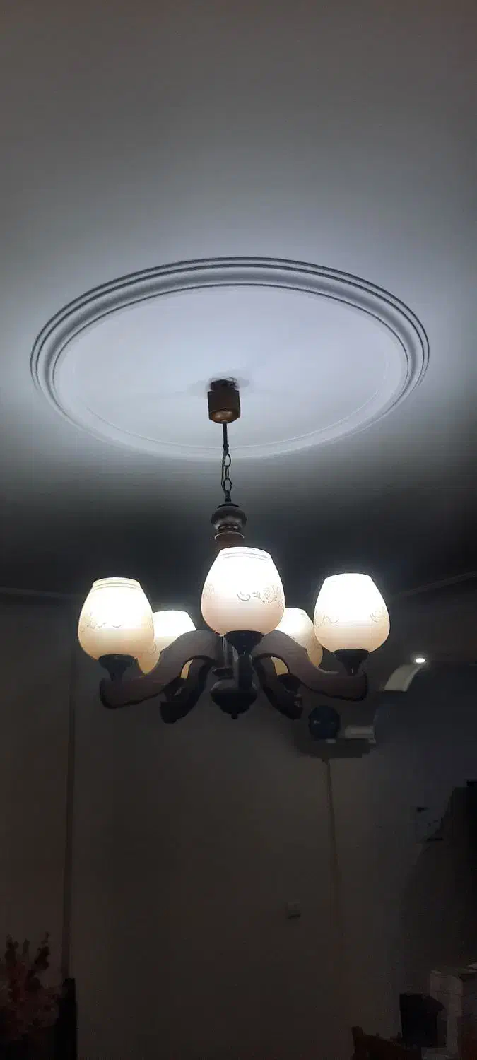 لوستر چوبی ۵ شعله تمیز و بدون ایراد برند DARKAR|لوستر و چراغ آویز|تهران, نیروی دریایی|دیوار