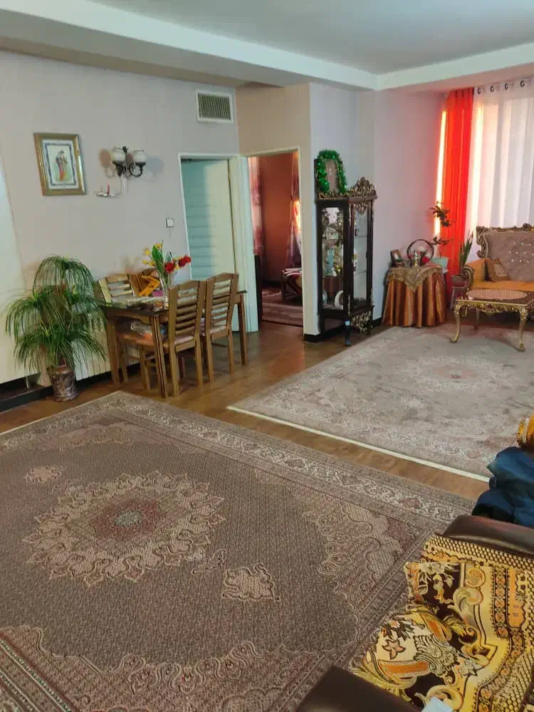 ۹۰متری افتابگیرمجتمع فرهنگیان|فروش آپارتمان|کرج, شهرک امام رضا (ع)|دیوار